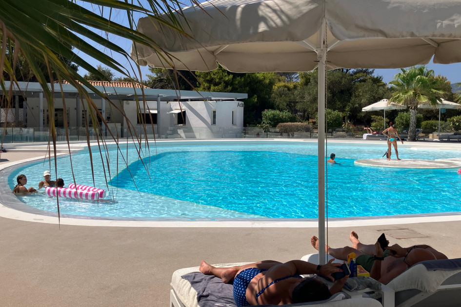 Marpunta Resort