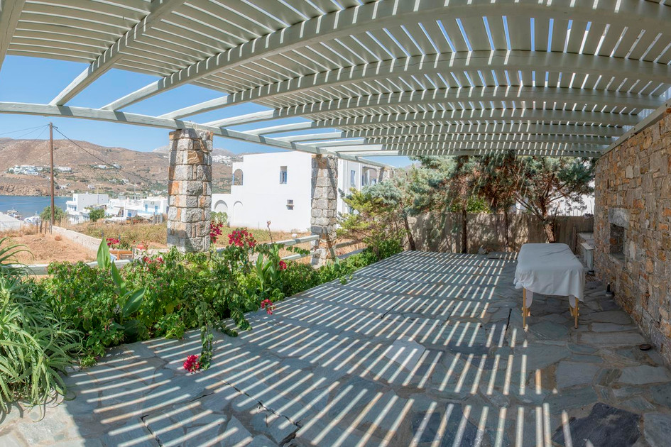 Yperia hotel23