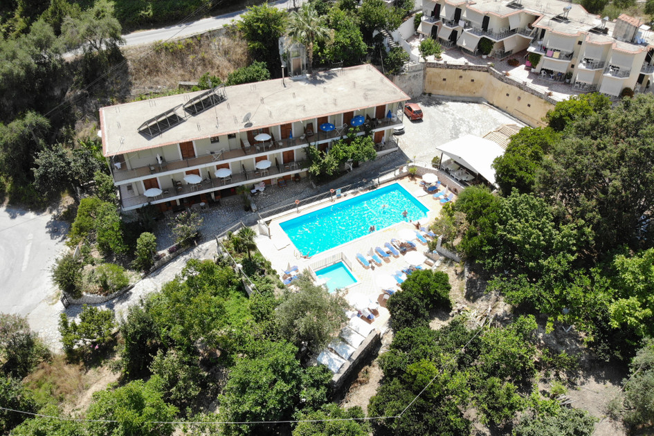 Bella Vista Apartments
