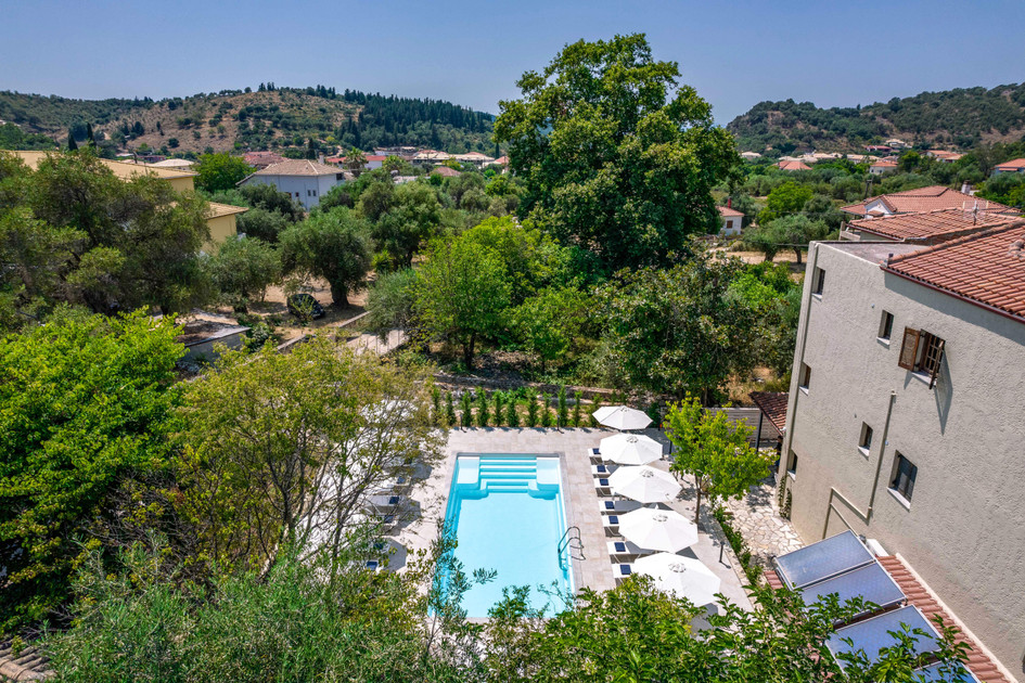Sivota Gardens
