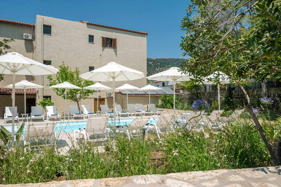 Sivota Gardens