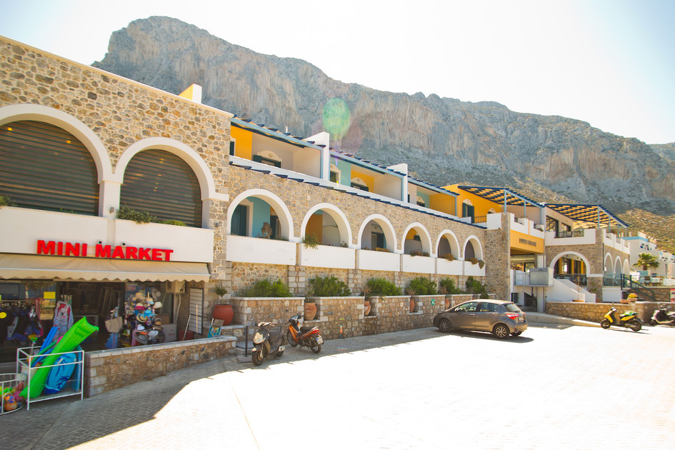 Elena Village Hotel & Suites