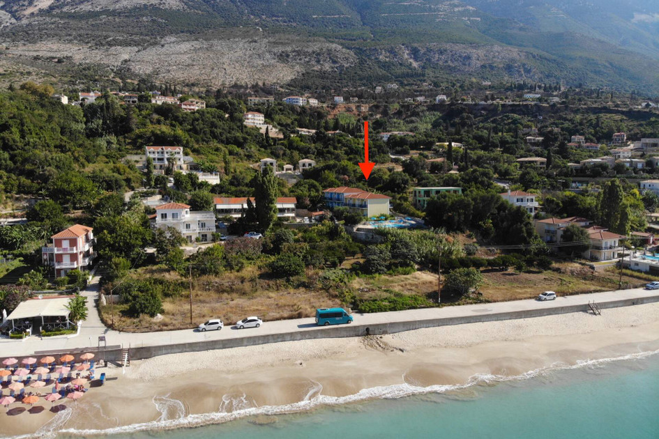 Water Side Studios/ Milos