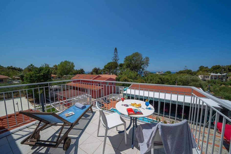 Makris Yialos Apartments