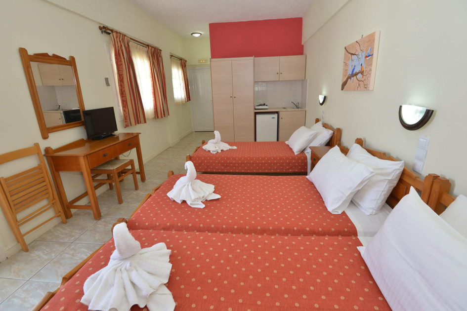 Pelagia Beach studios