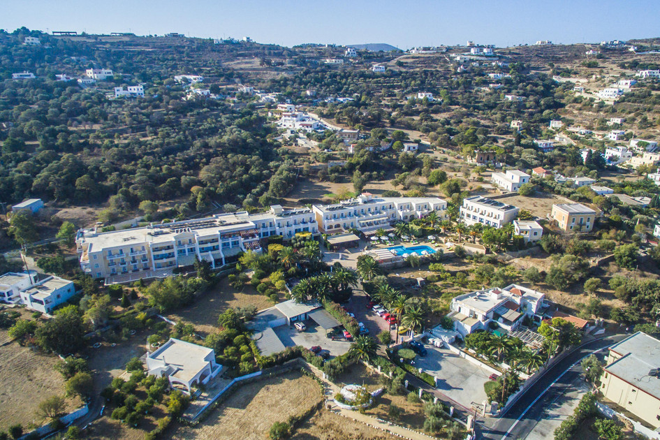 Crithoni's Paradise Hotel