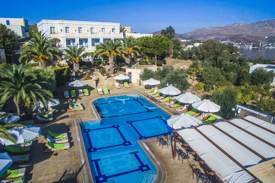 Crithoni's Paradise Hotel