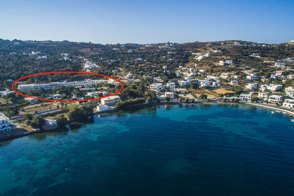 Crithoni's Paradise Hotel