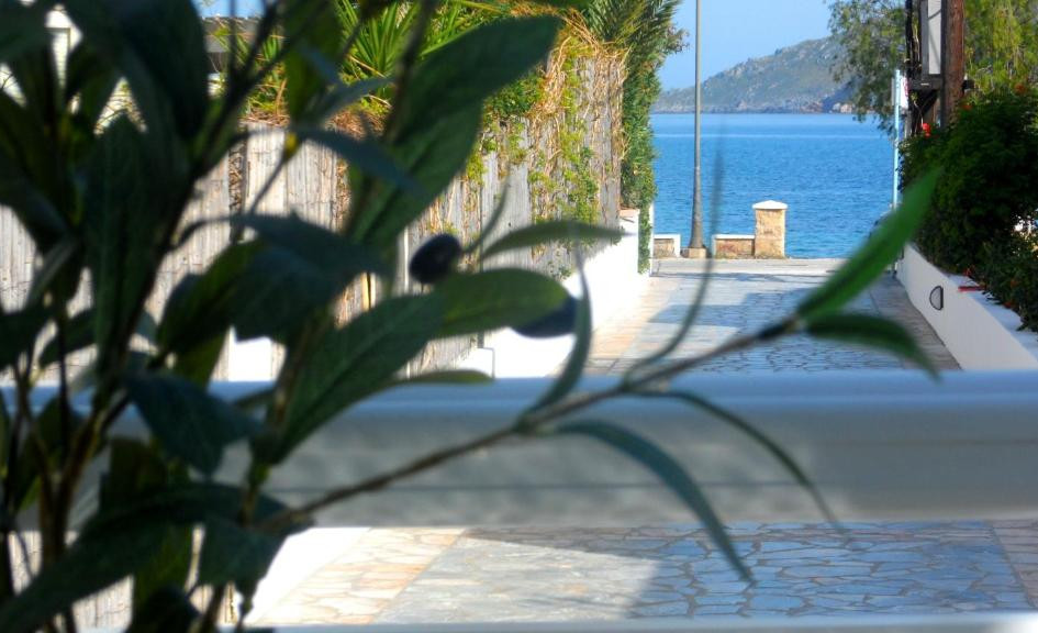Papafotis Apartments & Suites