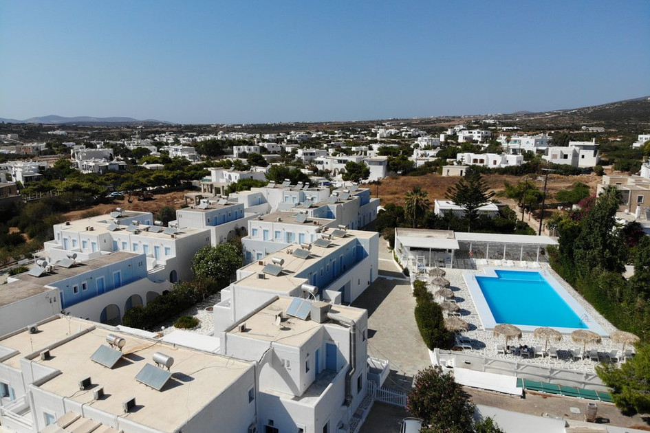 Narges_hotel01