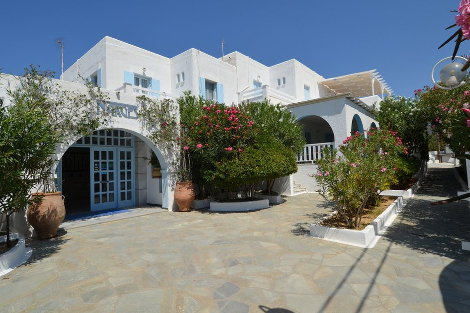 Narges_hotel04