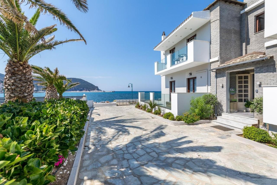 Olia Green Resid (1)