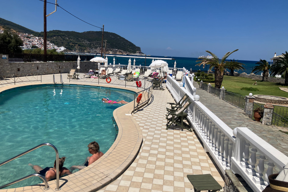 Aeolos Hotel