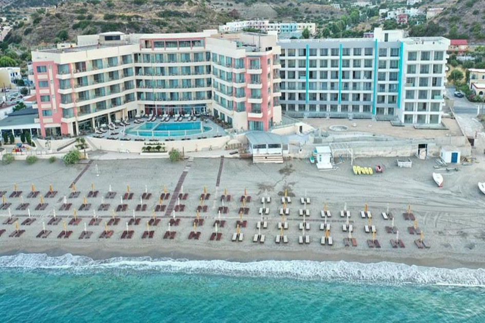 Konstantinos Palace