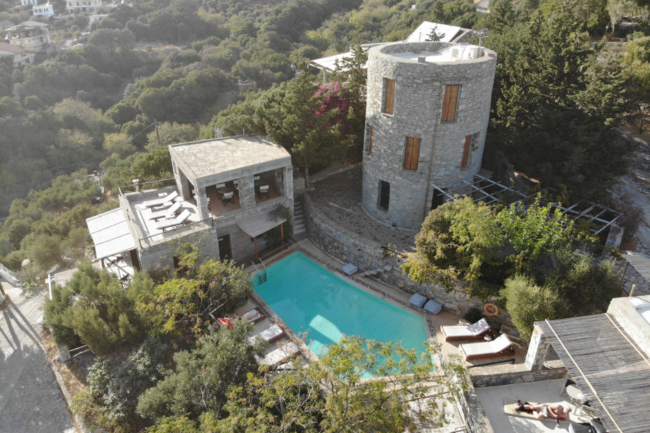 Hotel Pyrgos