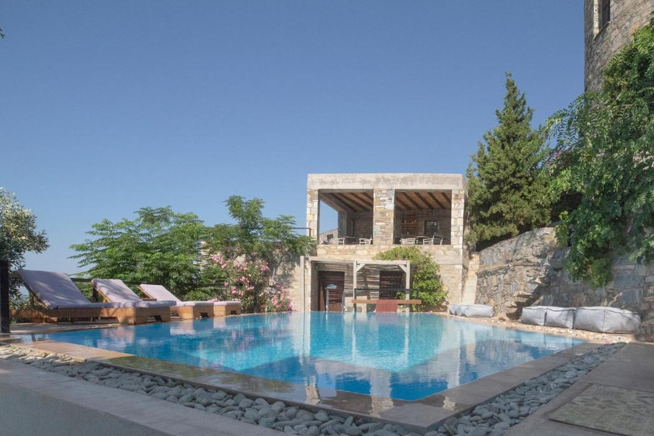 Hotel Pyrgos