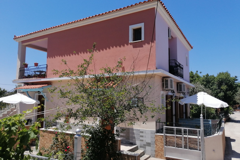 Vassilis Studios