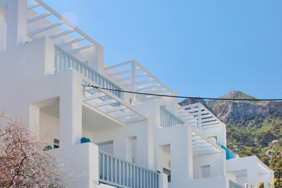 Enilion Luxury Suites