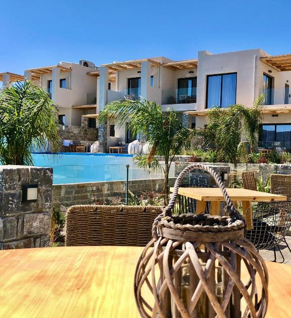 Helios Beach Hotel & Bungalows