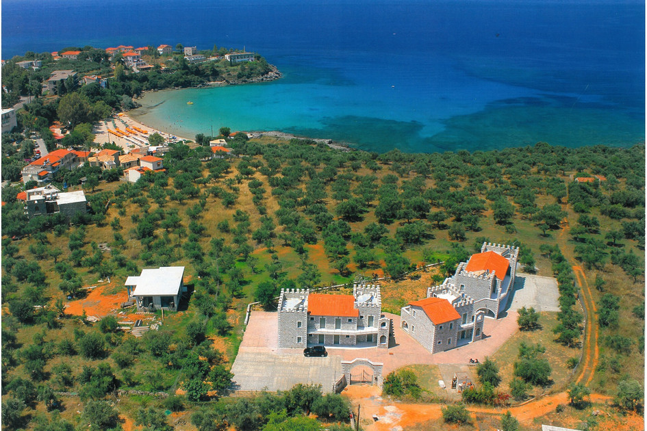 Nefeli Apartments