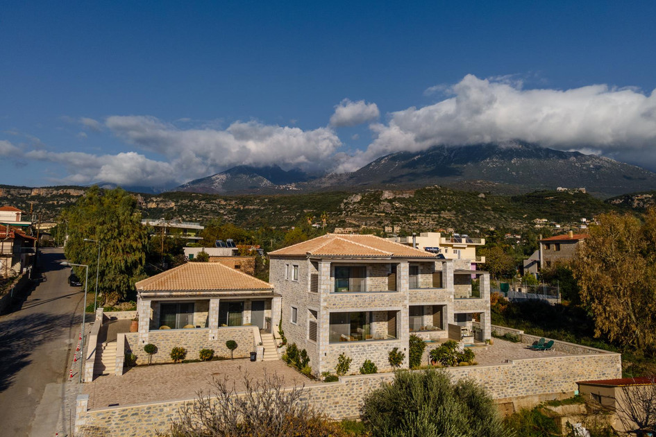 Linari Villas