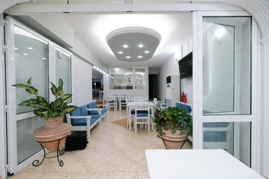 Hotel Limnia Gi