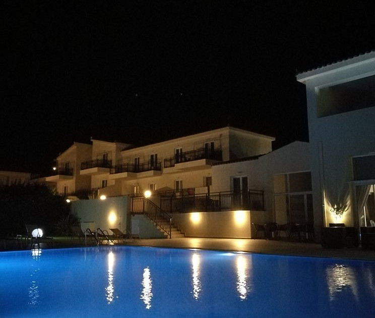 Ammos Suites