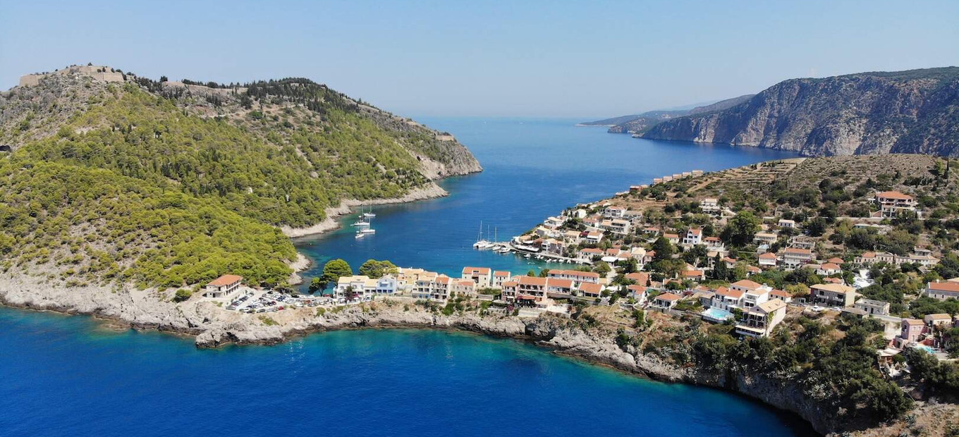 Assos