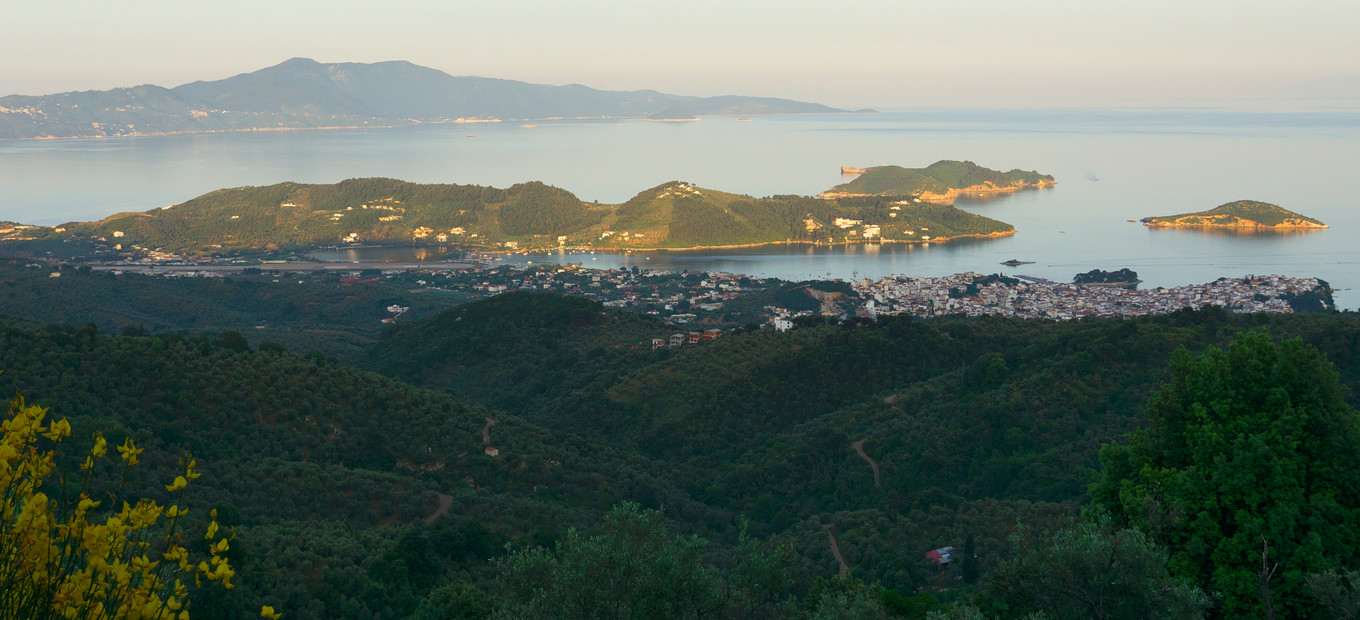 Skiathos - město