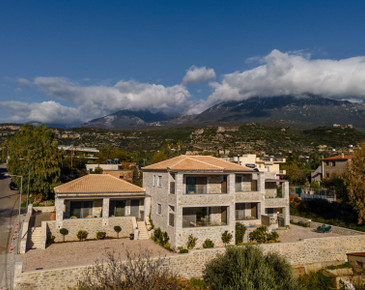 Linari Villas