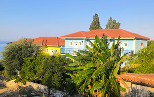 Water Side Studios/ Milos