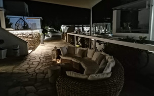 Corina Studios & Apartments