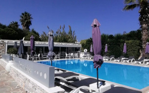 Corina Studios & Apartments
