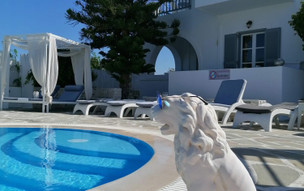 Corina Studios & Apartments