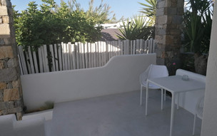 Corina Studios & Apartments