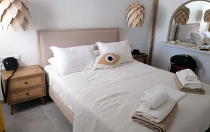 Corina Studios & Apartments