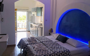 Papafotis Apartments & Suites