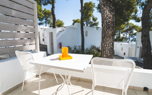 Marpunta Resort