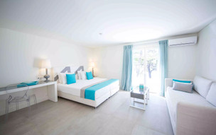 Family room (Village view)