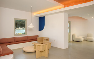 Yperia Hotel