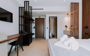 Lan-go Luxury Living