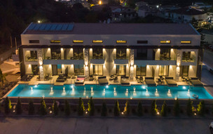 Lan-go Luxury Living