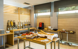 Aqua Oliva Suites