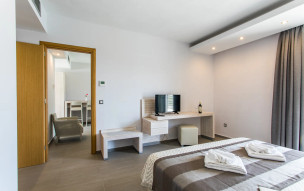 Aqua Oliva Suites