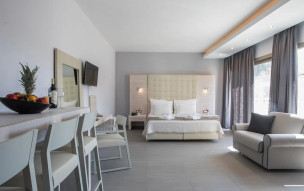 Aqua Oliva Suites
