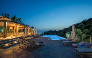 Aqua Oliva Suites