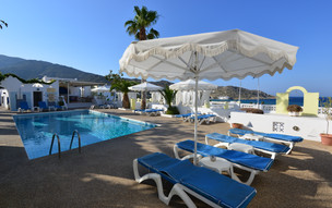 Marcos Beach Hotel