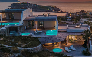 Agalia Luxury Suites Hotel