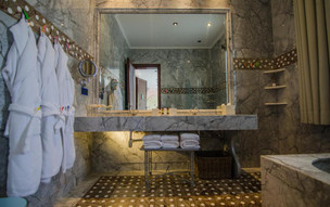 Agalia Luxury Suites Hotel