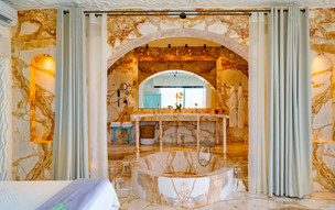 Agalia Luxury Suites Hotel